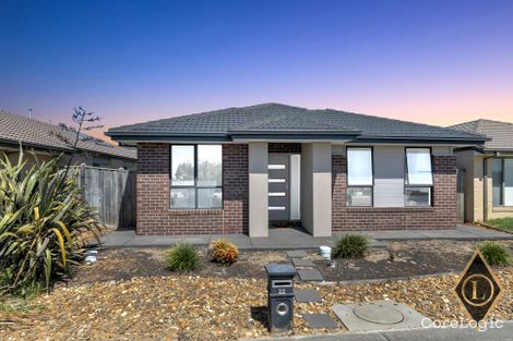 Property photo of 22 Maslin Walk Point Cook VIC 3030