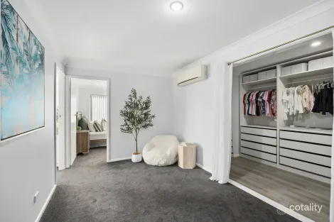 Property photo of 8 George Hely Crescent Killarney Vale NSW 2261