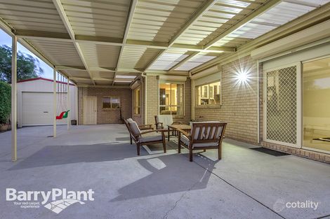 Property photo of 5 Ibis Grove Cairnlea VIC 3023