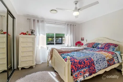 Property photo of 1 Cypress Crescent Stapylton QLD 4207