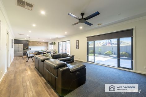 Property photo of 14 Birch Avenue Horsham VIC 3400