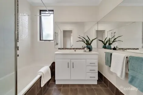 Property photo of 23/3-7 Lane-Poole Place Yarralumla ACT 2600