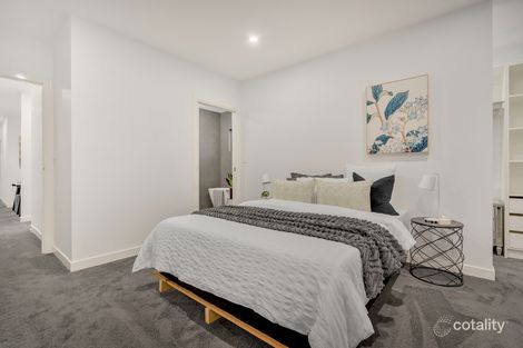 Property photo of 17 Scaevola Road Craigieburn VIC 3064