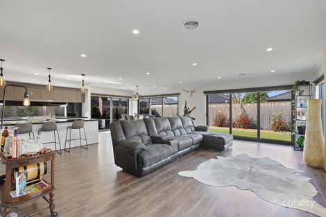 Property photo of 33 Aspect Road Mount Duneed VIC 3217