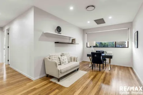 Property photo of 19 Rufous Crescent Brookwater QLD 4300