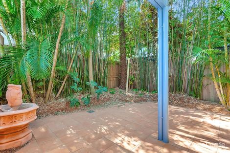 Property photo of 2/27 Pine Avenue Surfers Paradise QLD 4217