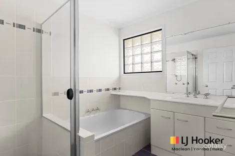 Property photo of 8 Anzac Place Gulmarrad NSW 2463