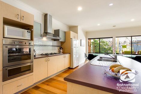 Property photo of 19 Eildon Avenue Manor Lakes VIC 3024