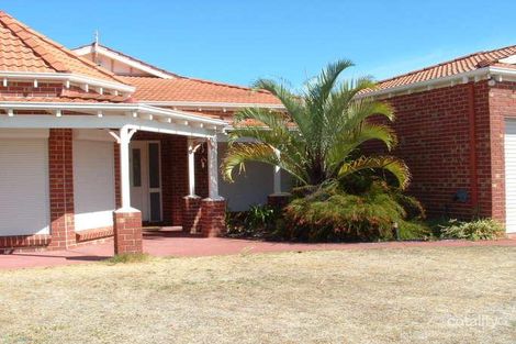 Property photo of 8 Golf Place Cooloongup WA 6168