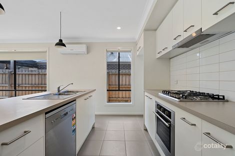 Property photo of 14 Kyeamba Circuit Bacchus Marsh VIC 3340