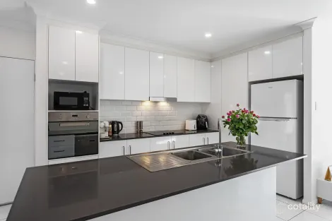 Property photo of 106A South Street Centenary Heights QLD 4350