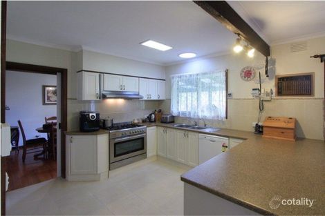 4 Bowkett Cl, Romsey, VIC 3434