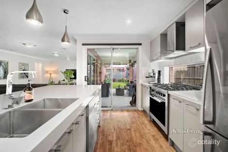 Property photo of 28 Signature Drive Alfredton VIC 3350