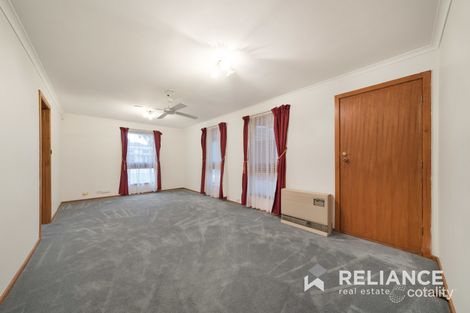 Property photo of 8 Osprey Street Werribee VIC 3030