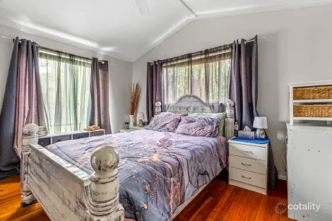 Property photo of 2 Bradman Street Russell Island QLD 4184