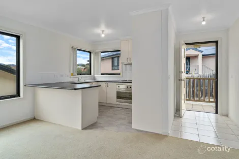 Property photo of 1/9 Govett Rise Austins Ferry TAS 7011
