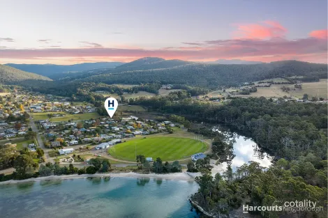 15 Esplanade North, Snug, TAS 7054