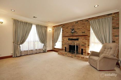 Property photo of 34 Chataway Crescent Fadden ACT 2904
