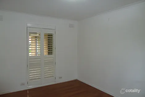 Property photo of 4 Doubell Court Mill Park VIC 3082