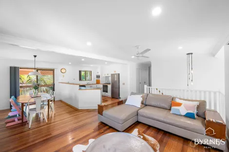 Property photo of 11 Cairncross Street Sun Valley QLD 4680