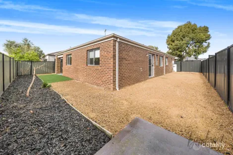 Property photo of 44 Peppertree Parade Craigieburn VIC 3064
