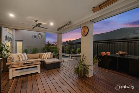 Property photo of 8 Brownbill Street Coombs ACT 2611