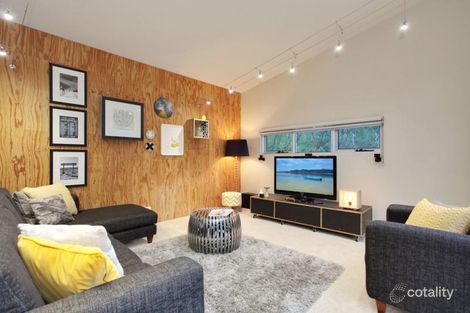 Property photo of 2 Moorakyne Place Mitcham VIC 3132