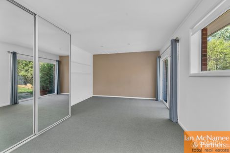 Property photo of 33 Nimbus Place Karabar NSW 2620
