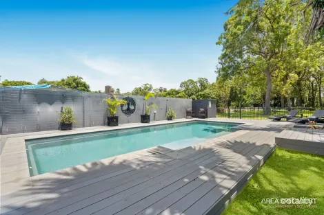 Property photo of 52 Pelican Parade Jacobs Well QLD 4208