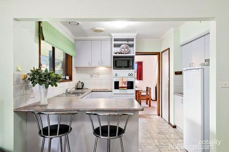 Property photo of 11 Christine Avenue Alfredton VIC 3350