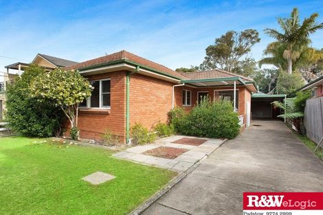 Property photo of 14 Eileen Street Picnic Point NSW 2213