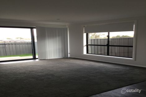 Property photo of 7 Andres Street Orange NSW 2800