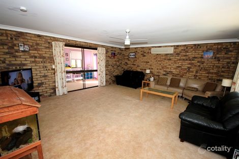 Property photo of 8 Chateau Court Highland Park QLD 4211