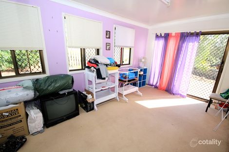 Property photo of 8 Chateau Court Highland Park QLD 4211