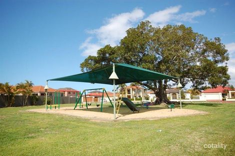 2 Barbara Way, Benowa, QLD 4217