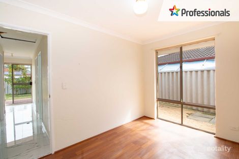 56 Strawberry Dr, Seville Grove, WA 6112