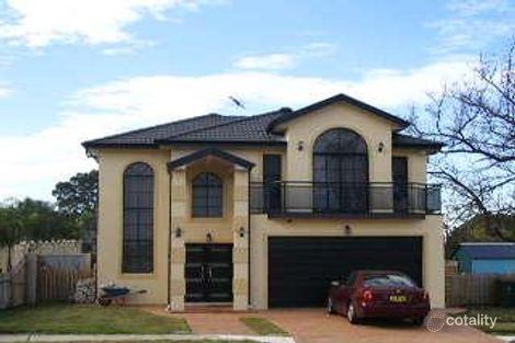 35 Yeronga Cl, St Johns Park, NSW 2176