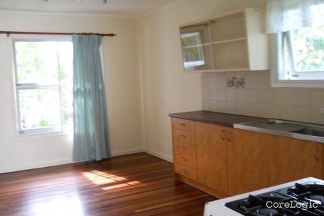 Property photo of 2 Amoria Street Mansfield QLD 4122