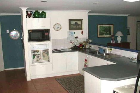 Property photo of 8 Kensington Place Wishart QLD 4122