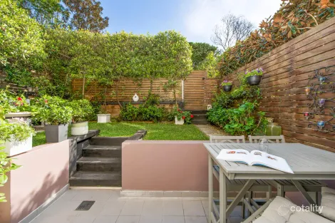 Property photo of 2/81 Gerard Lane Cremorne NSW 2090