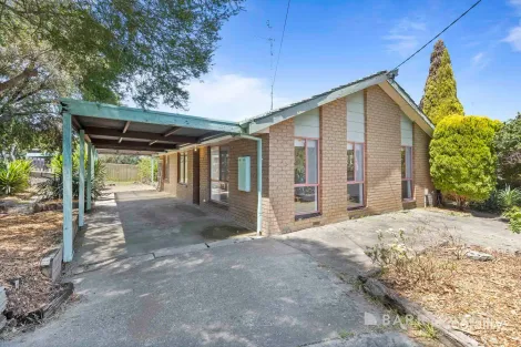 330 Peel St N, Black Hill, VIC 3350