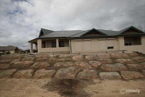 18 Norfolk St, Flagstaff Hill, SA 5159