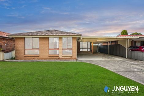 40 Melbourne Rd, St Johns Park, NSW 2176