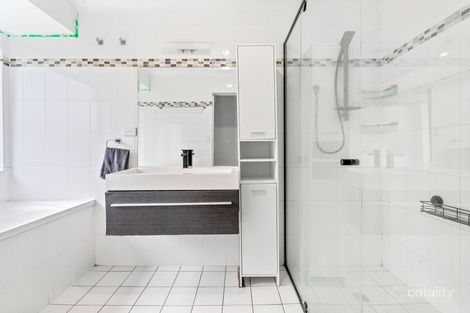 Property photo of 8 Bundoora Drive Karana Downs QLD 4306