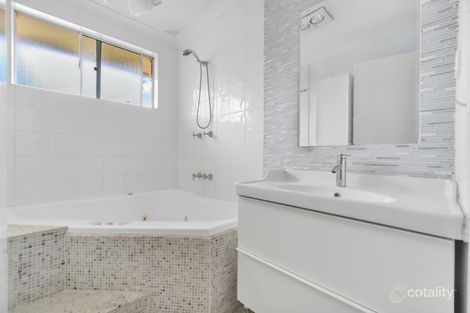 Property photo of 33 Chalet Road Kellyville NSW 2155