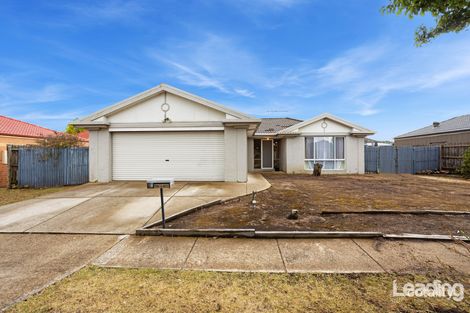 33 Bradman Dr, Sunbury, VIC 3429