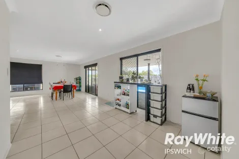 Property photo of 38 Honeyeater Place Lowood QLD 4311