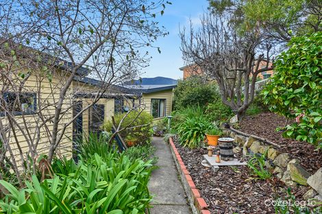 Property photo of 36 Natone Street Lindisfarne TAS 7015