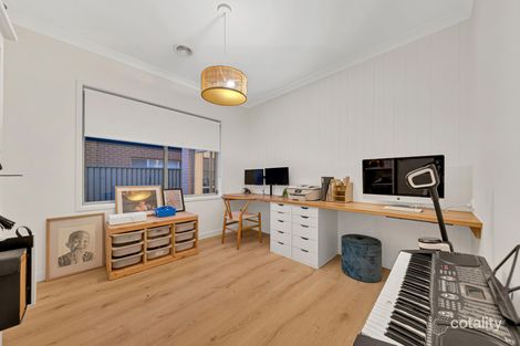 Property photo of 44 Abrus Circuit Cranbourne North VIC 3977