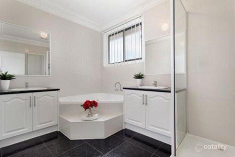 Property photo of 29 Marigold Crescent Gowanbrae VIC 3043